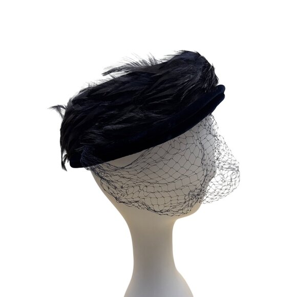 Vintage 50s 60s Navy Velvet Feather Pillbox Hat w/ Veil 22.5" Circ Retro Formal - Picture 2 of 8
